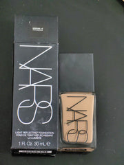 MEDIUM 1.2 PATAGONIA NARS light reflecting foundation (base de maquillaje)